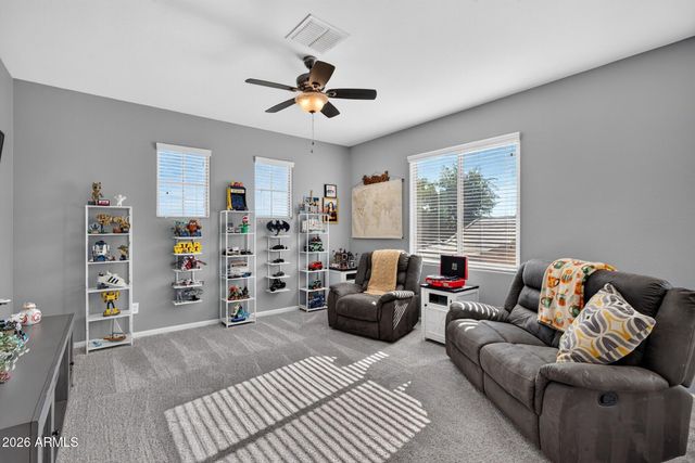 3876 E SOURWOOD Drive, Gilbert, AZ 85298