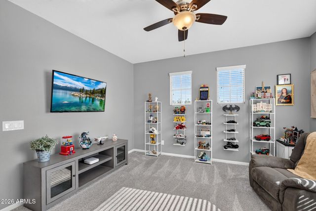 3876 E SOURWOOD Drive, Gilbert, AZ 85298