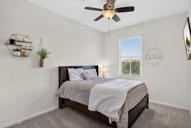 3876 E SOURWOOD Drive, Gilbert, AZ 85298