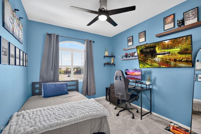 3876 E SOURWOOD Drive, Gilbert, AZ 85298