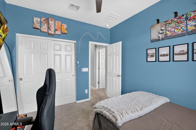 3876 E SOURWOOD Drive, Gilbert, AZ 85298