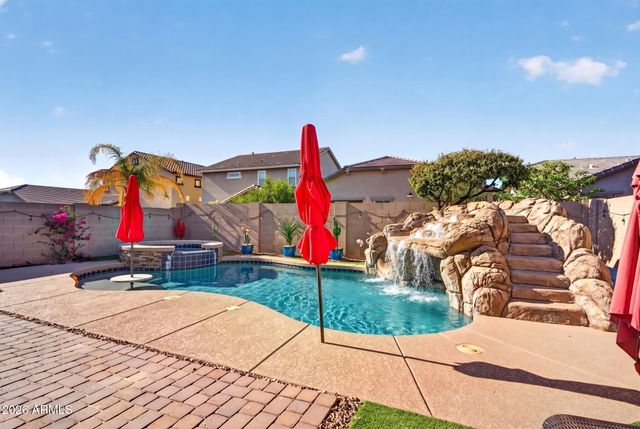 3876 E SOURWOOD Drive, Gilbert, AZ 85298