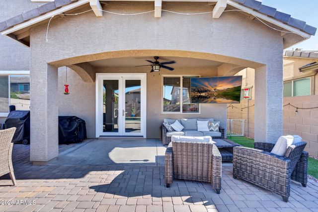 3876 E SOURWOOD Drive, Gilbert, AZ 85298