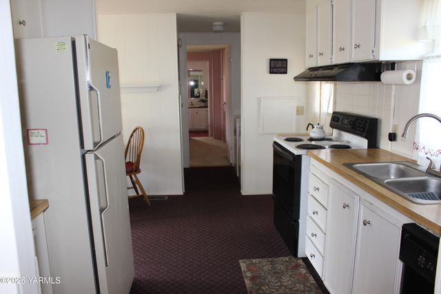 3601 Castlevale Rd 38, Yakima, WA 98902