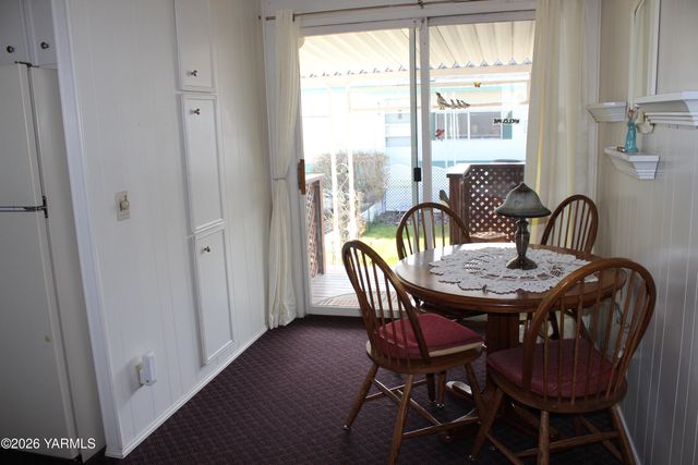 3601 Castlevale Rd 38, Yakima, WA 98902