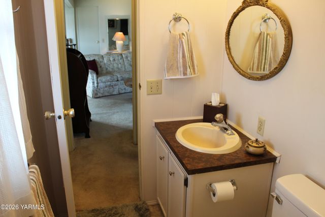 3601 Castlevale Rd 38, Yakima, WA 98902