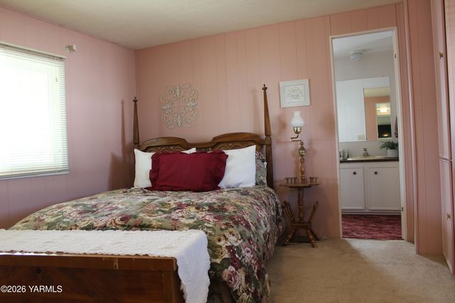 3601 Castlevale Rd 38, Yakima, WA 98902