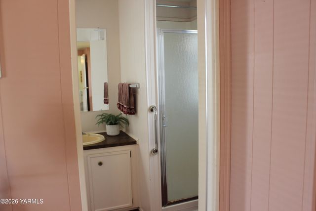 3601 Castlevale Rd 38, Yakima, WA 98902