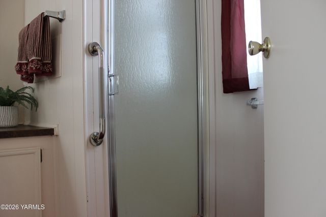 3601 Castlevale Rd 38, Yakima, WA 98902