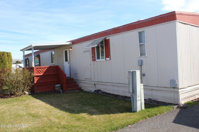 3601 Castlevale Rd 38, Yakima, WA 98902