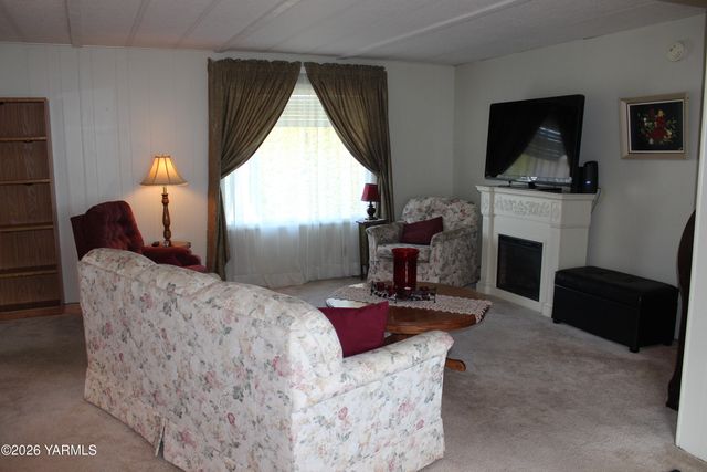 3601 Castlevale Rd 38, Yakima, WA 98902