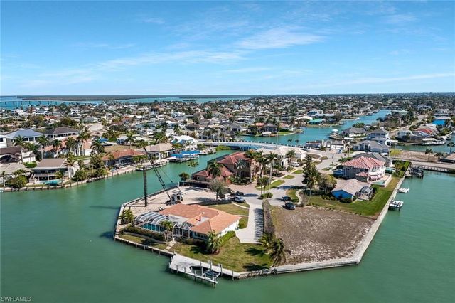 1231 Redwood CT, Marco Island, FL 34145