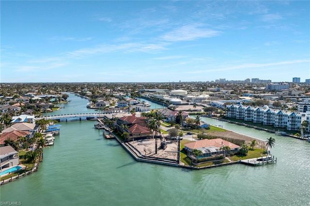 1231 Redwood CT, Marco Island, FL 34145