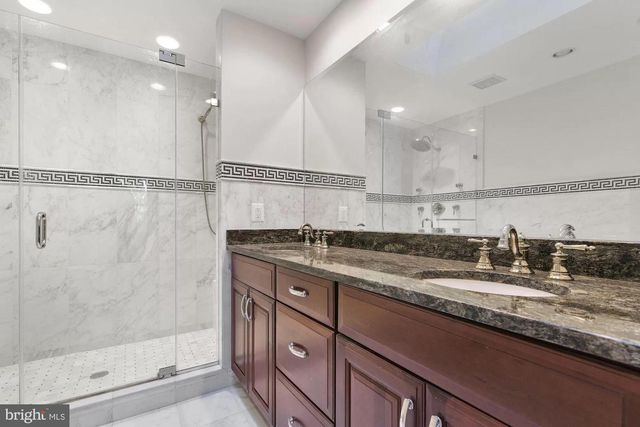 10127 CRESTBERRY PL, Bethesda, MD 20817
