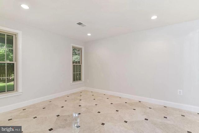 10127 CRESTBERRY PL, Bethesda, MD 20817
