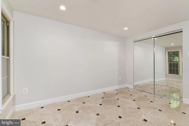 10127 CRESTBERRY PL, Bethesda, MD 20817