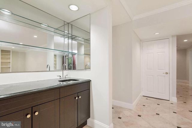 10127 CRESTBERRY PL, Bethesda, MD 20817