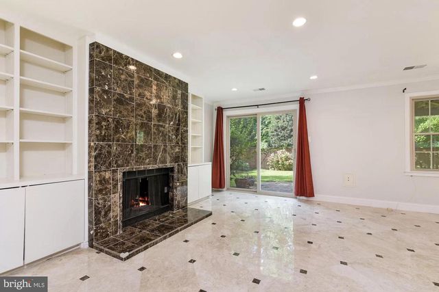 10127 CRESTBERRY PL, Bethesda, MD 20817