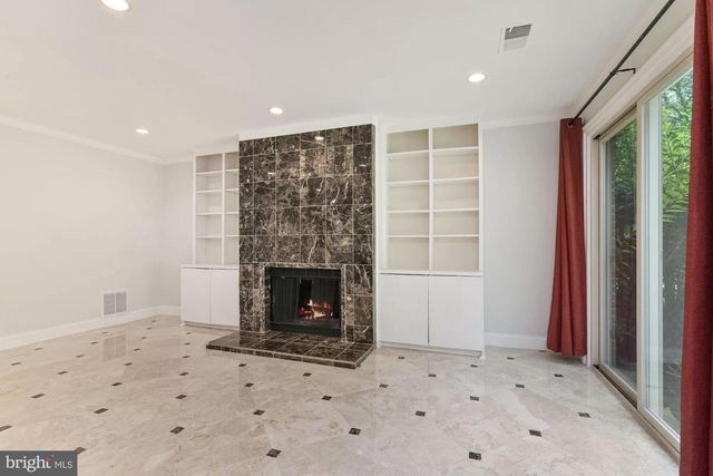 10127 CRESTBERRY PL, Bethesda, MD 20817