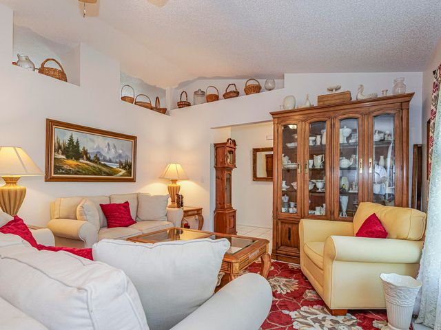 113 Larchmont Terrace, Sebastian, FL 32958