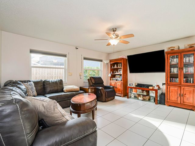 113 Larchmont Terrace, Sebastian, FL 32958