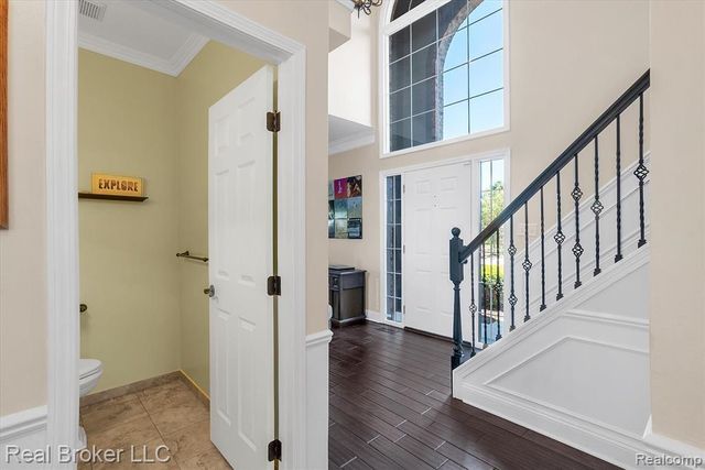 45169 Middlebury Lane, Canton, MI 48188