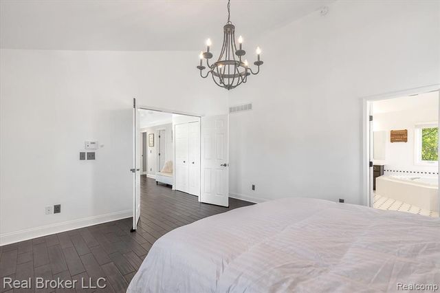 45169 Middlebury Lane, Canton, MI 48188