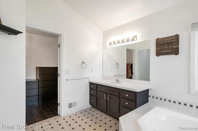 45169 Middlebury Lane, Canton, MI 48188