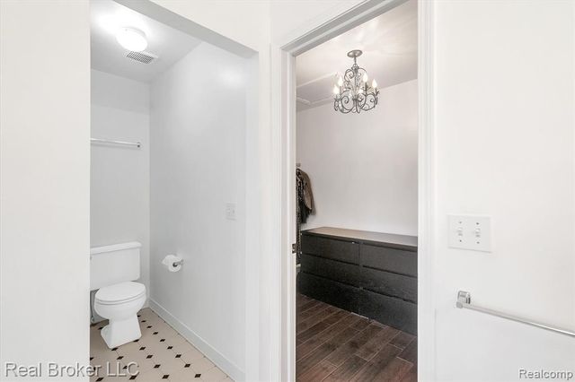 45169 Middlebury Lane, Canton, MI 48188