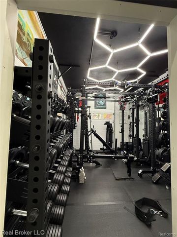 45169 Middlebury Lane, Canton, MI 48188