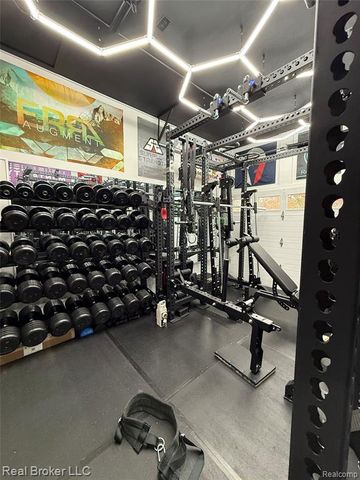 45169 Middlebury Lane, Canton, MI 48188