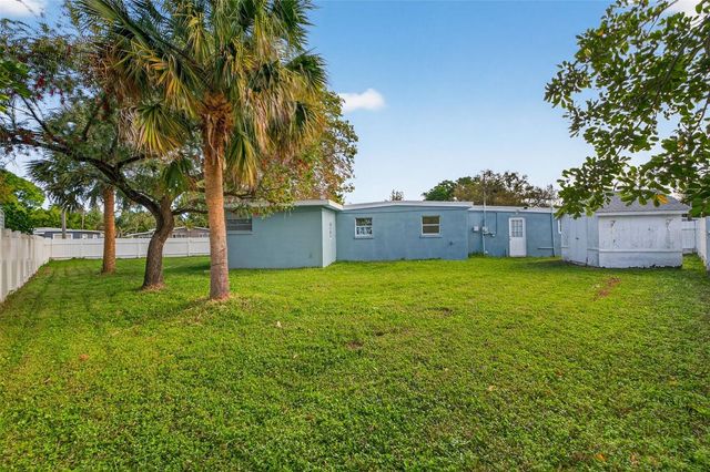 801 67TH STREET S, St Petersburg, FL 33707