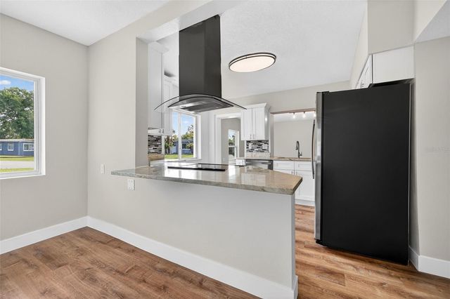 801 67TH STREET S, St Petersburg, FL 33707