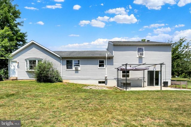 133 RONNIE LN, Halifax, PA 17032
