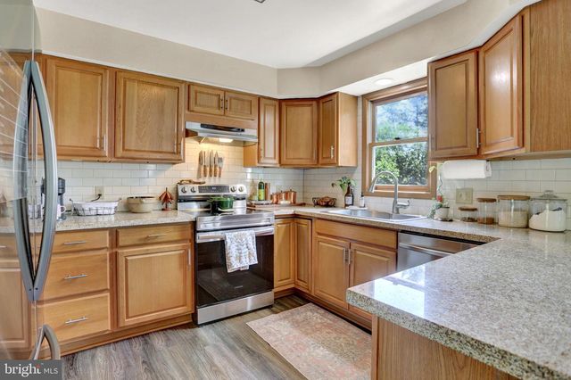 133 RONNIE LN, Halifax, PA 17032