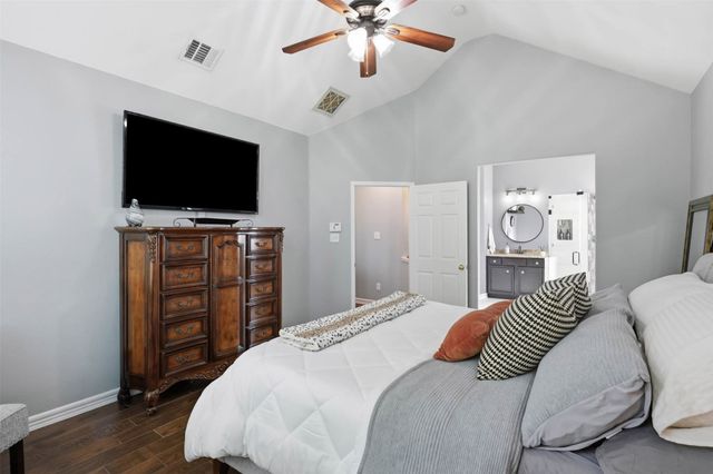 8813 Edinburgh Lane, Rowlett, TX 75089