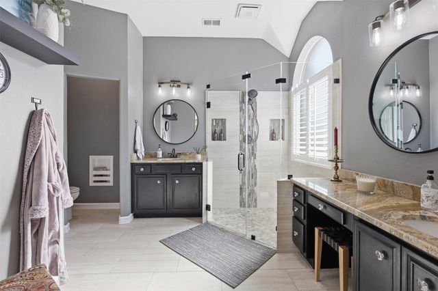 8813 Edinburgh Lane, Rowlett, TX 75089