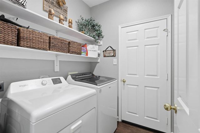 8813 Edinburgh Lane, Rowlett, TX 75089