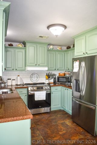 30115 4280 Road, Quinton, OK 74561