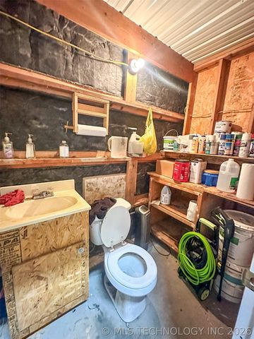 30115 4280 Road, Quinton, OK 74561