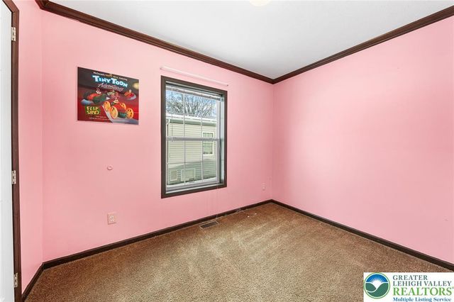 8754 Breinig Run Circle, Upper Macungie Twp, PA 18031