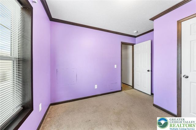 8754 Breinig Run Circle, Upper Macungie Twp, PA 18031