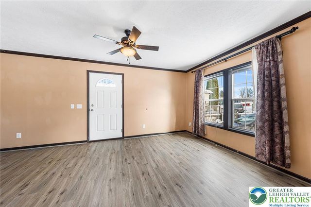 8754 Breinig Run Circle, Upper Macungie Twp, PA 18031