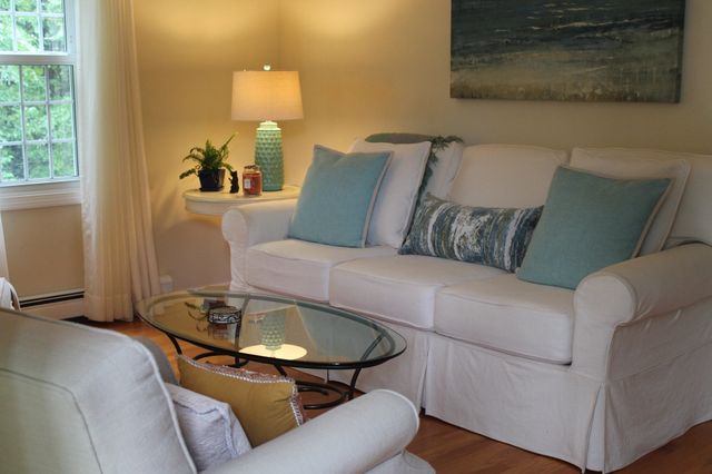 402 Twin Lakes Dr 402, Halifax, MA 02338