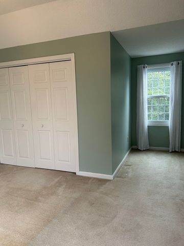 402 Twin Lakes Dr 402, Halifax, MA 02338