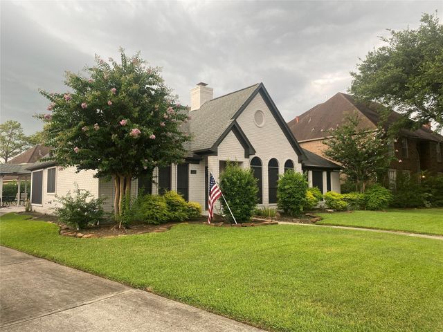 2114 Kilkenny Drive, Pearland, TX 77581