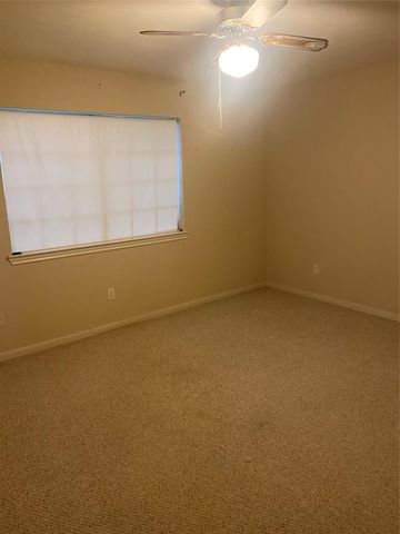 2114 Kilkenny Drive, Pearland, TX 77581