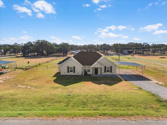 171 Brown Lane, Poolville, TX 76487