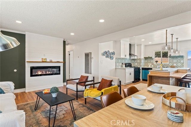 9925 Redwood, Hesperia, CA 92345