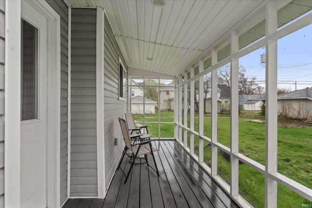 1118 E Bowman Street, South Bend, IN 46613